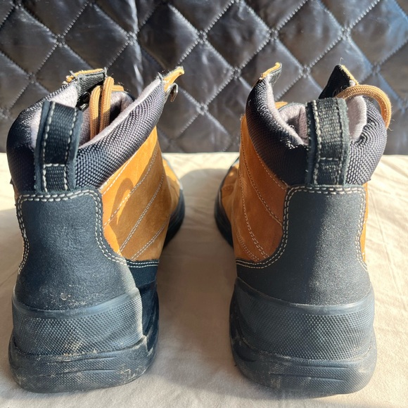 Clarks Men's Tan 11.5 Waterproof Duck Boots - Picture 6 of 8